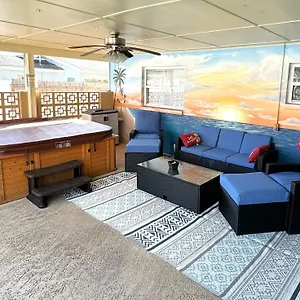 Close To Beaches Pet Friendly Heated Pool Hot Tub Largo